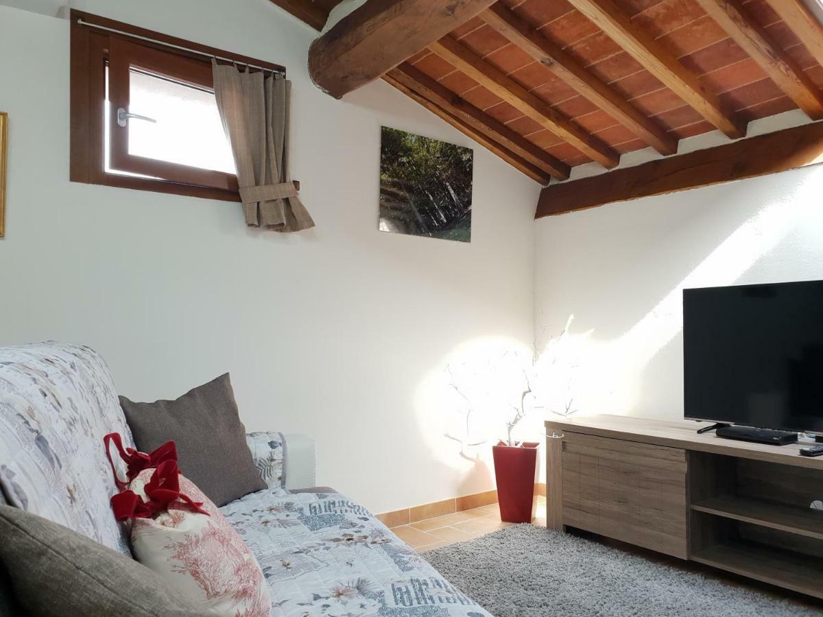 Mansarda Degli Ulivi Apartman Rigomagno Kültér fotó